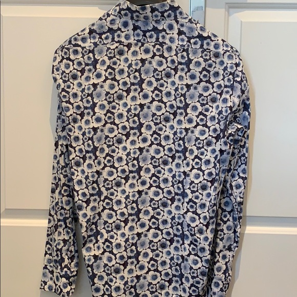 Button up shirt - Picture 4 of 6